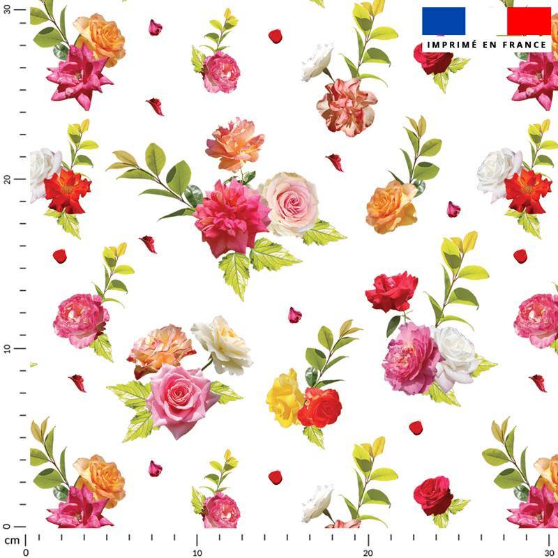 Blanc en Polycoton Tissu Avec De délicates fleurs roses par mètre